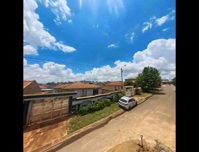 3 BEDROOM PROPERTY TO RENT IN CLAYVILLE